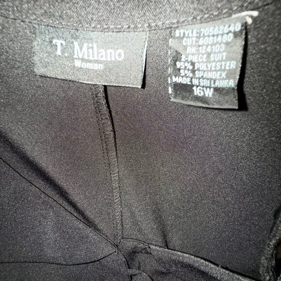 T. Milano elegant dressy Women's black short sleeve 2 piece skirt suit: Size 16W - Picture 3 of 8